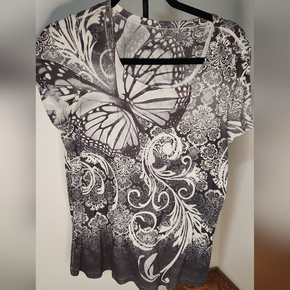 Butterfly Print V-Neck Top